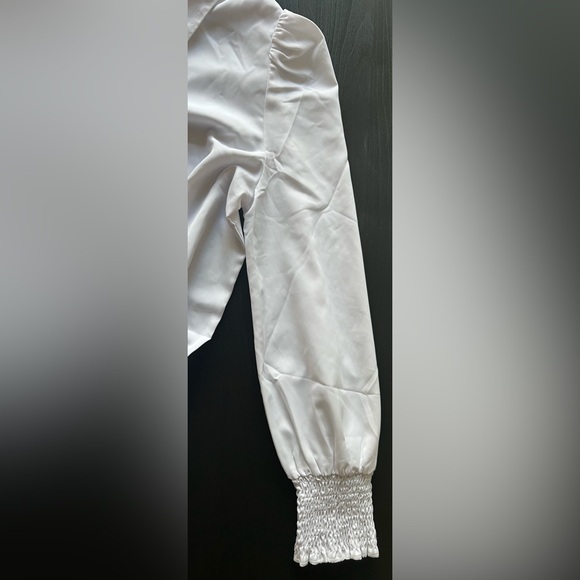 LIKE NEW Mangopop Long Sleeve Button Down Collared Bodysuit White Size M - Picture 8 of 14